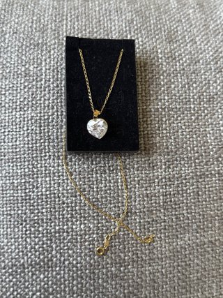 Gargantilla de oro 18k con Colgante de Corazón