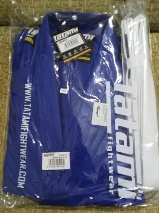 KIMONO JIU JIT SU TATAMI NUEVO CON ETIQUETA A4