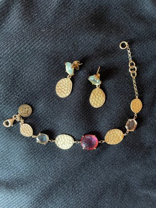 Juego de Pendientes y Pulsera
