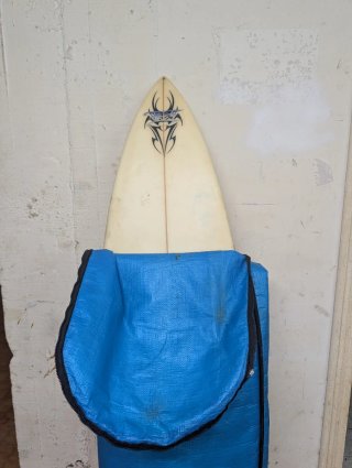 Tabla de Surf Rígida Eukaliptus con Invento