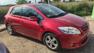 Toyota Auris 2011