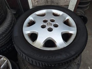 Lexus LS430 225 55 R17 - Rueda de Repuesto