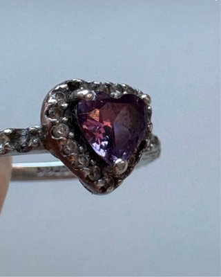 Anillo Pandora con Corazón Morado