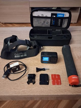 GoPro Hero 12 Black con Accesorios
