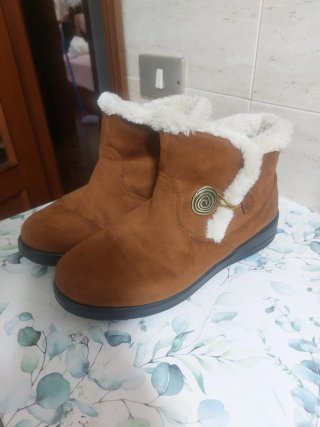 Botines Marrones con Borreguito