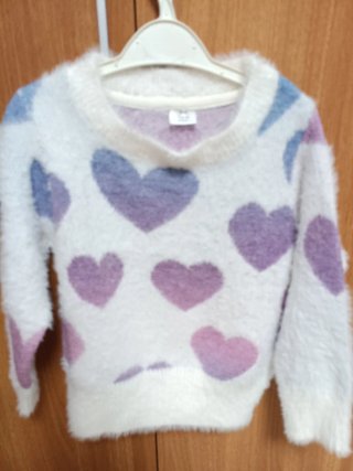 Jersey Blanco con Estampado de Corazones