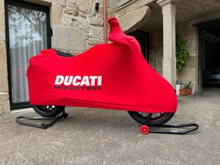 Ducati Monster 796