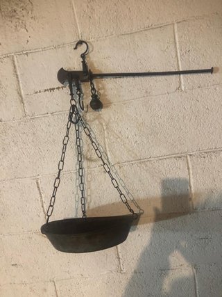 Bilancia a stadera antica in ferro