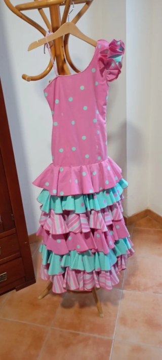 Traje de flamenca para niña