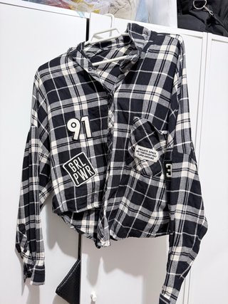 Camisa de cuadros con parches