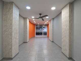 Local comercial en venta en Can Vidalet en Esplugues de Llobregat