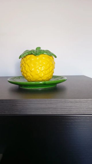 Tarro de Cerámica con Forma de Piña