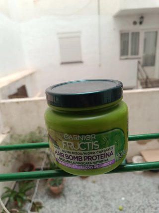 2 Mascarillas Garnier Fructis Hair Bomb