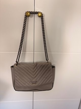 Bolso de hombro Victoria's Secret gris