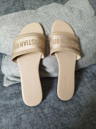 Sandalias de mujer beige