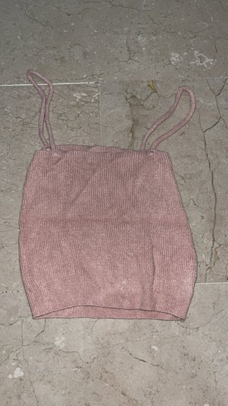 Top de tirantes rosa