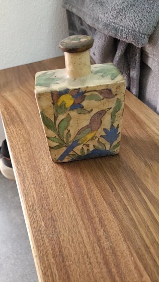 Frasco de cerámica antiguo rectangular