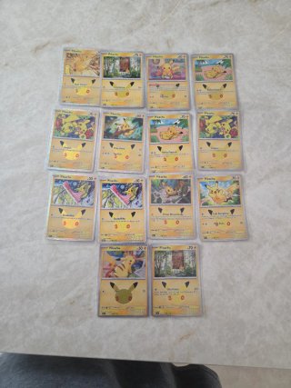 Set de 14 Cartas Pikachu 25 Aniversario