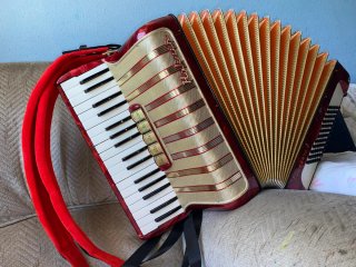 Acordeón Hohner Concerto III 72 Bajos