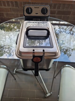 Freidora Tefal con sistema de filtrado