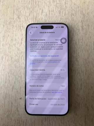 iPhone 15 Pro de 256 GB. Salud de bateria al 78%