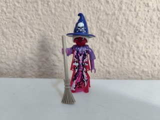 Playmobil Bruja malvada con Escoba. Halloween