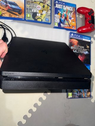 Consola Sony PlayStation 4 (PS4)