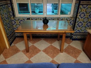 Mesa Camilla Grande de Madera con cristal.