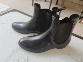 Botas de lluvia negras