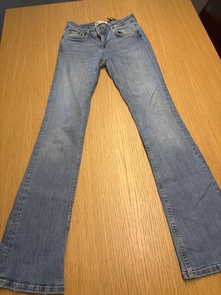 Pantalones Vaqueros Acampanados Zara