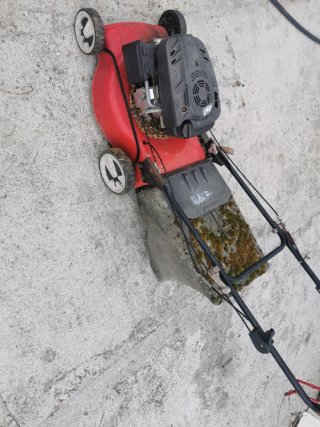 Cortacésped de gasolina