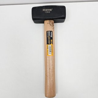 Herramientas de mano Martillo Xinye 1.50kg (Sin Uso)