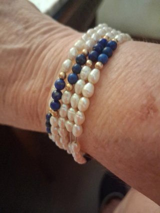 Pulsera de perlas barrocas y lapislázuli