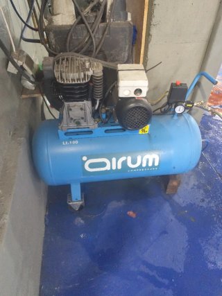 Compresor de aire Airum 3CV 100L