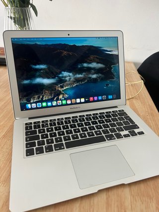 MacBook Air 13 (2017)