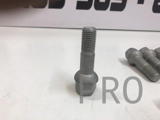 Tornillos llantas mercedes