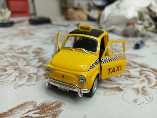 Fiat 500 Taxi Welly 1:34