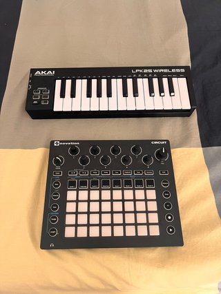 Set Producción Musical Akai LPK25 y Novation