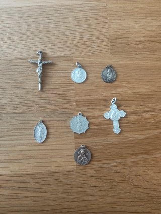 Set de 7 Colgantes Religiosos
