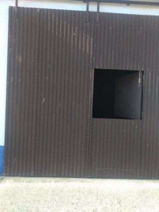 Puerta Corredera de Hierro y Chapa 3x3m
