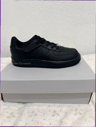 Nike Air Force 1 Low '07 Negras Talla 38