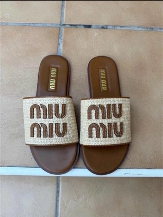 Sandalias Miu Miu