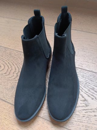 Botines Negros Estilo Chelsea