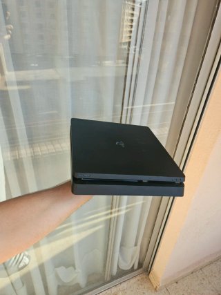 Consola PS4 (PlayStation 4) Slim Negra
