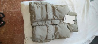 Chaleco Pull&Bear Beige para recoger en el Cabañal