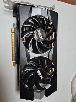 Tarjeta Gráfica Sapphire Radeon R9 270 Dual-X