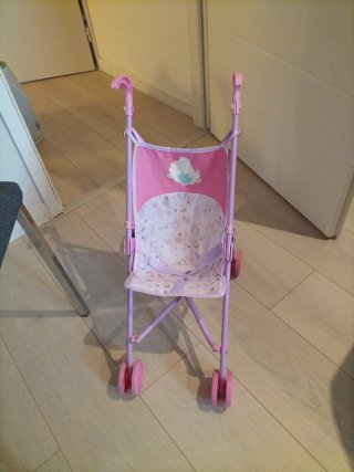 Sillita de paseo para muñecas