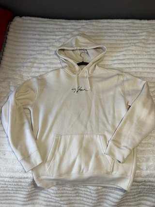 Sudadera con capucha beige
