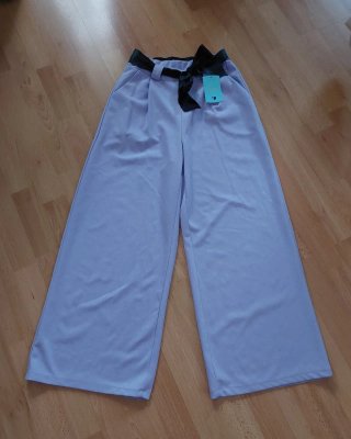 Pantalón Ancho Morado claro con Lazo