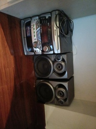 Mini cadena Pioneer con altavoces